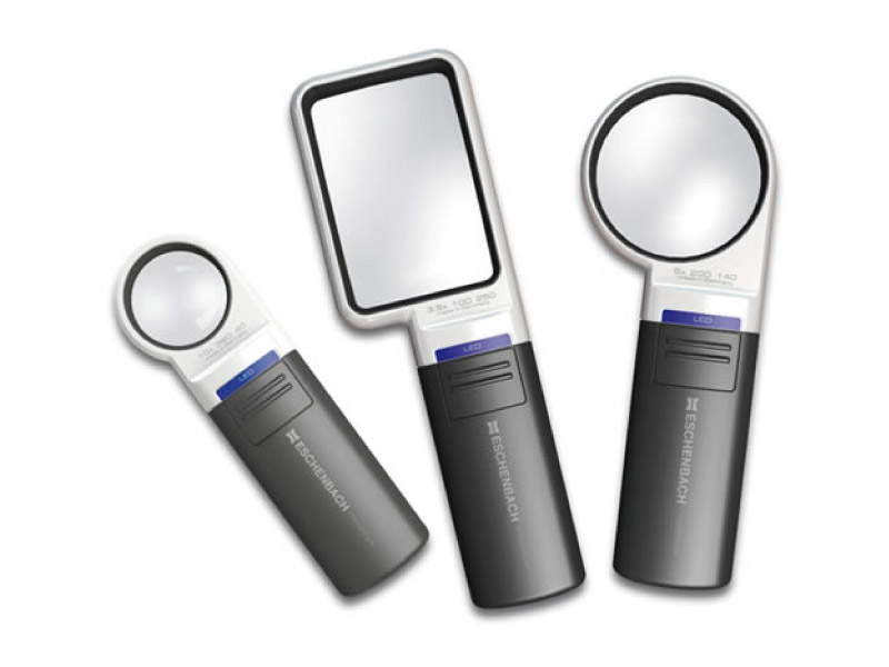 Mobilux magnifiers with LED light